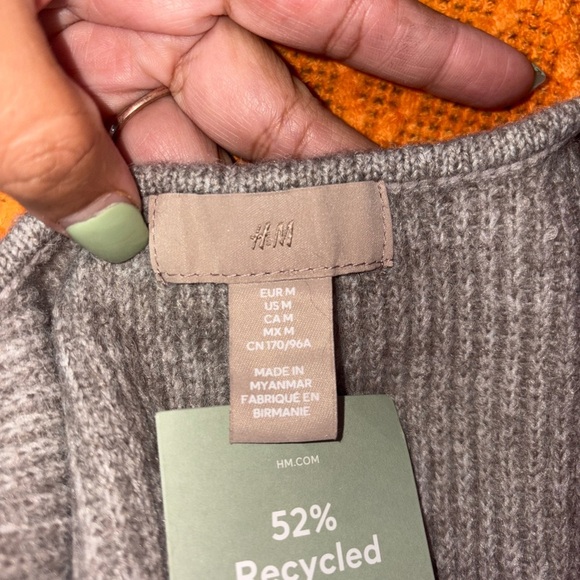 H&M Gray Ribbed Crop Tank Top - Picture 5 of 5